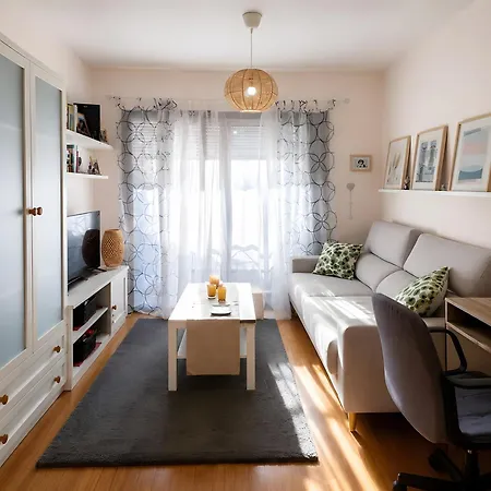 2 Bedroom On The * Moaña
