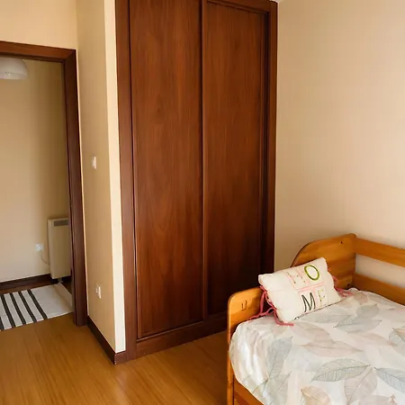 2 Bedroom On The Appartamento Moaña